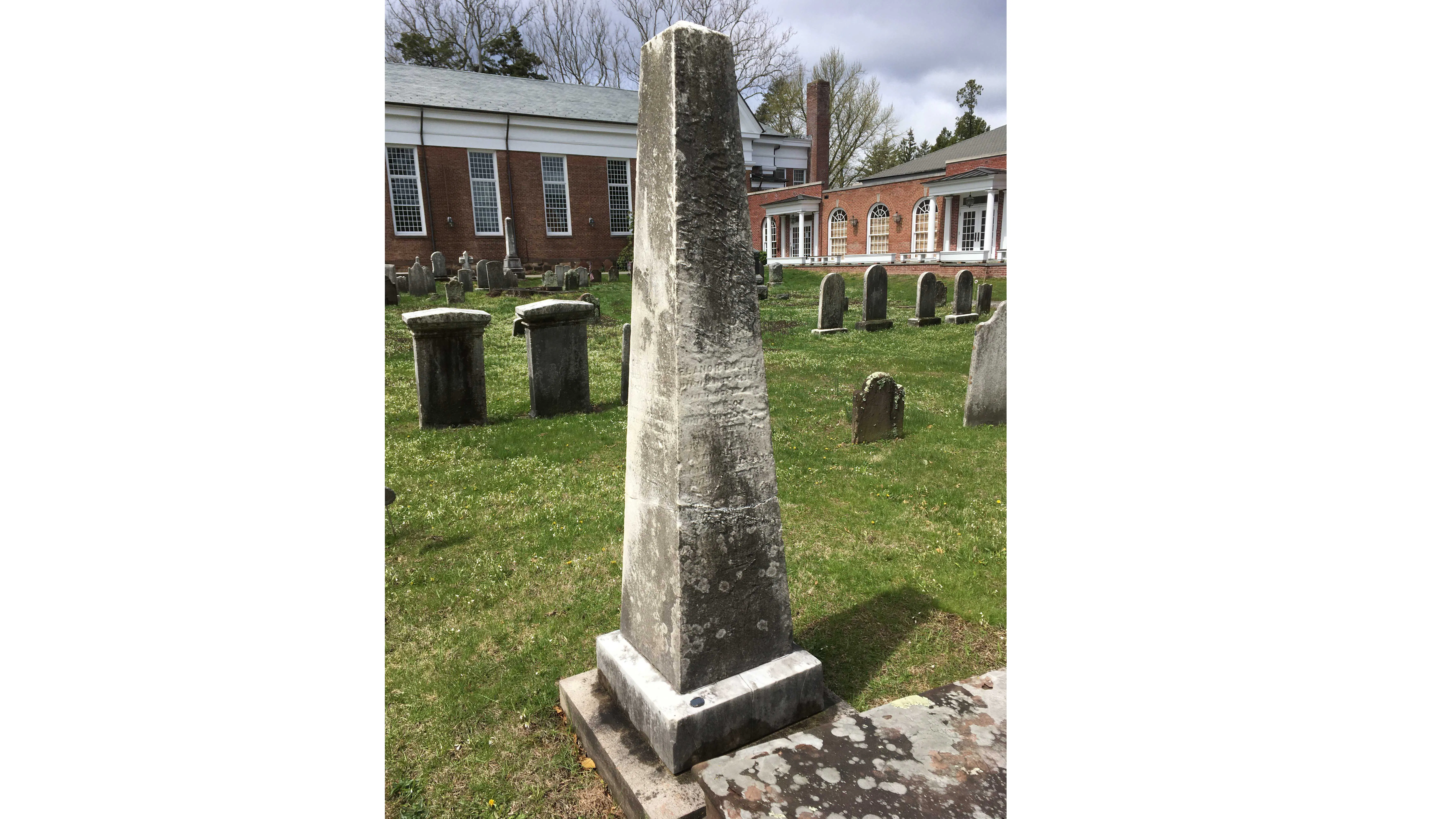 Photo of Eleanor Boylan's gravestone