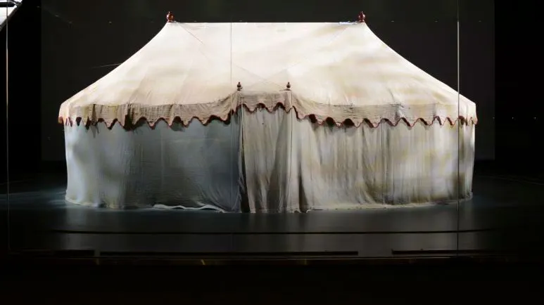 Photo of Washington's war tent